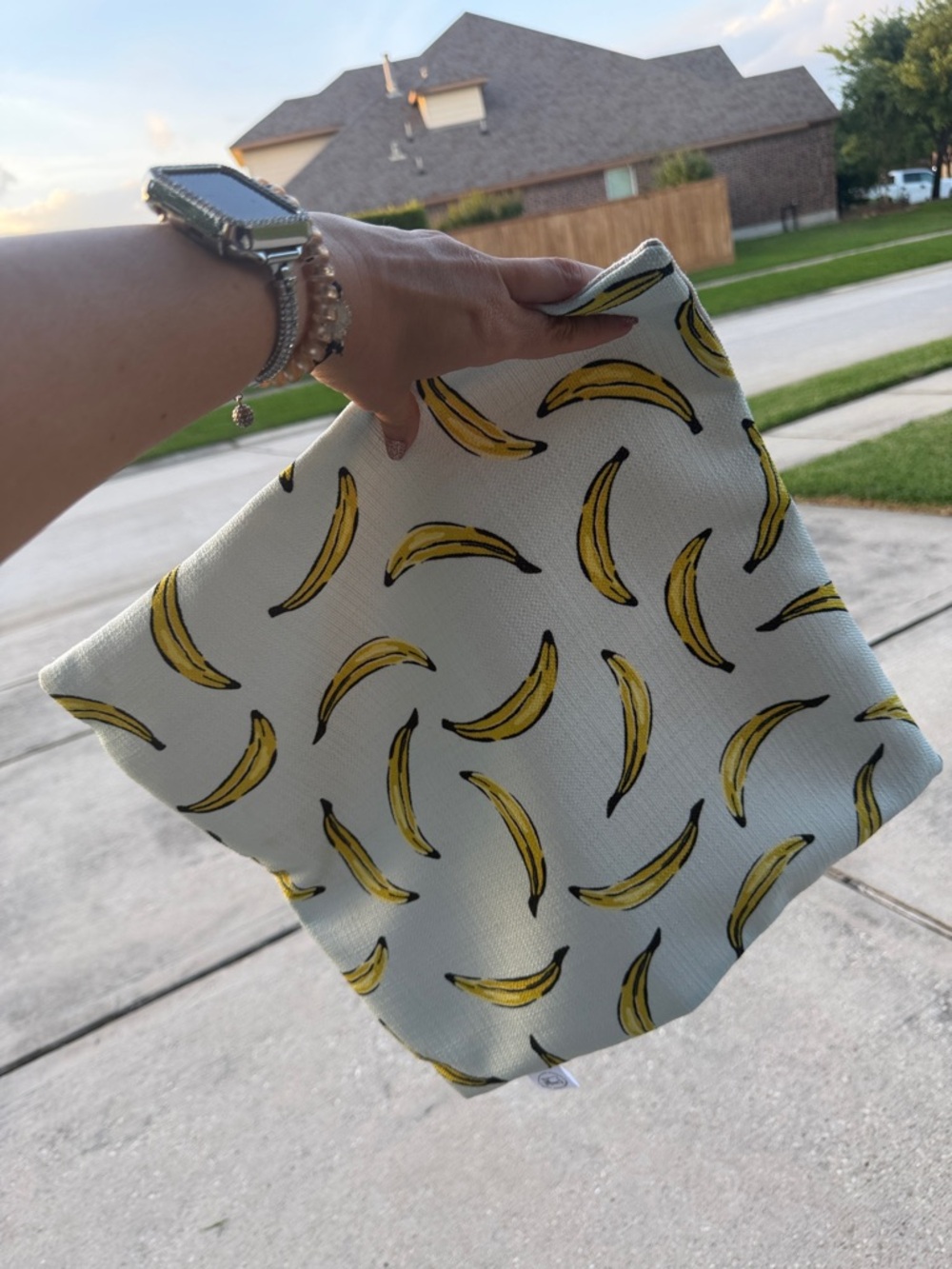 Sewing Down South banana pillow cover